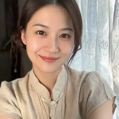 李静嘉
